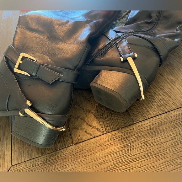 Black boots from Venus, never worn except to try on, size 9 - Picture 3 of 3